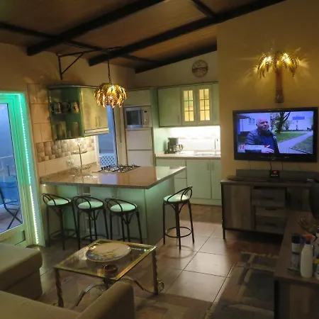 Gartenapartment Cortez Сан-Бартоломе